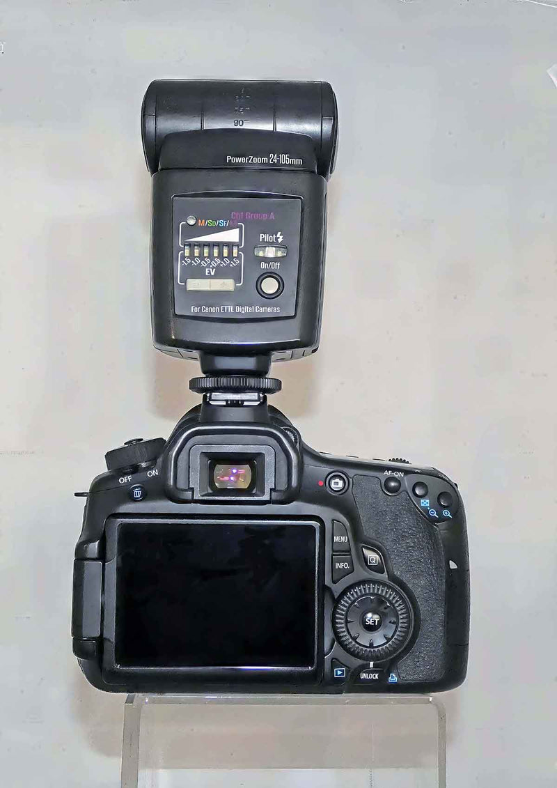 Canon EOS 60D Digital SLR Camera & 17-50 F2.8 SIGMA & DI600 Flashgun CB11191